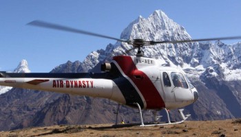 Mesmerizing with Mt. Everest from very close